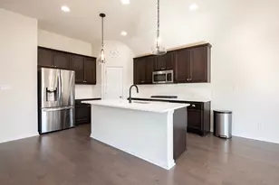 221 Belford St, Georgetown, TX 78628 - Photo 7