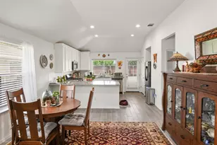 128 Riverhill Dr, Georgetown, TX 78628 - Photo 5