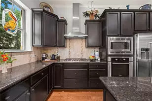 204 Adams St, Georgetown, TX 78628 - Photo 5