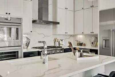 4202 Endurance Way, Austin, TX 78731 - Photo 13