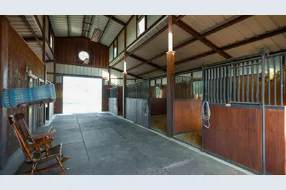 2560 Bell Springs Road, Dripping Springs, TX 78620 - Photo 33