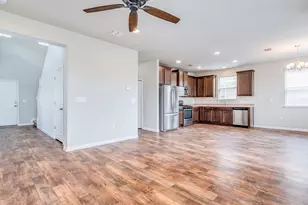 398 Wapiti Rd, Buda, TX 78610 - Photo 5