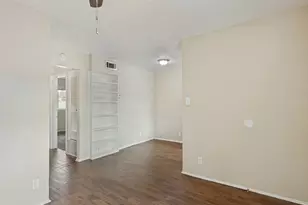 2401 Manor Rd, Austin, TX 78722 - Photo 17