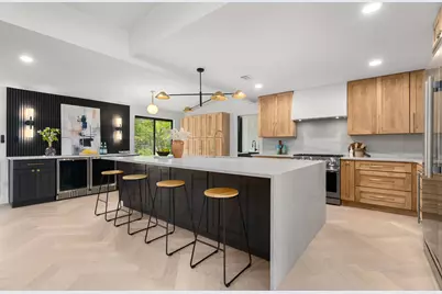 7300 Greenhaven Drive, Austin, TX 78757 - Photo 9