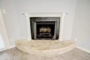 6906 Lovely Ln, Austin, TX 78744 - Photo 5