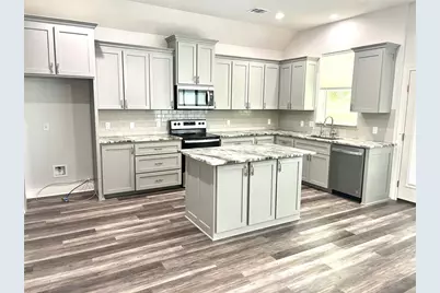 108 W Keamuku Court, Bastrop, TX 78602 - Photo 11