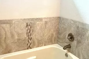 108 W Keamuku Ct, Bastrop, TX 78602 - Photo 17