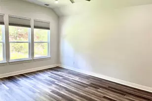 108 W Keamuku Ct, Bastrop, TX 78602 - Photo 15