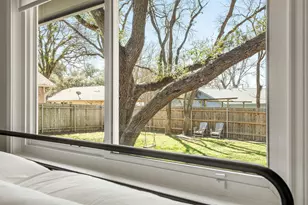 4305 Yucatan Ln, Austin, TX 78727 - Photo 17