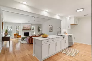 4305 Yucatan Ln, Austin, TX 78727 - Photo 7