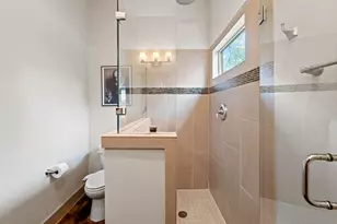 1907 E 20th St, Austin, TX 78722 - Photo 13