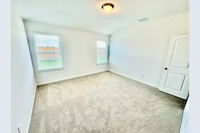 113 Osprey Chain, Cedar Creek, TX 78612 - Photo 3