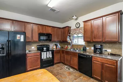 604 Comal Run, Hutto, TX 78634 - Photo 7