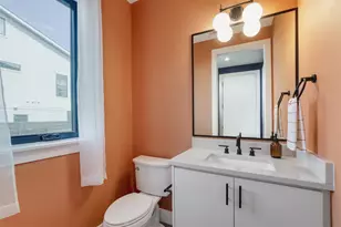 3300 E Martin Luther King Jr Blvd, Austin, TX 78721 - Photo 27