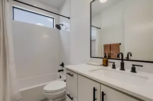 3300 E Martin Luther King Jr Blvd, Austin, TX 78721 - Photo 25