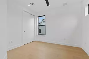 3300 E Martin Luther King Jr Blvd, Austin, TX 78721 - Photo 23