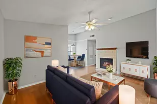 203 E 31st St, Austin, TX 78705 - Photo 9
