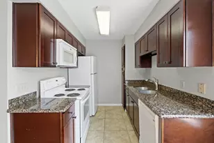 203 E 31st St, Austin, TX 78705 - Photo 13