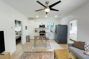 1403 Newfield Ln, Austin, TX 78703 - Photo 27