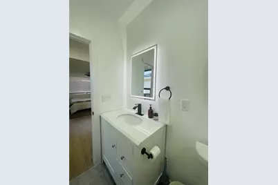 1403 Newfield Lane, Austin, TX 78703 - Photo 17