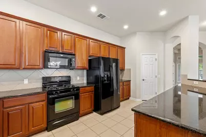 908 Dover Castle Lane, Pflugerville, TX 78660 - Photo 7