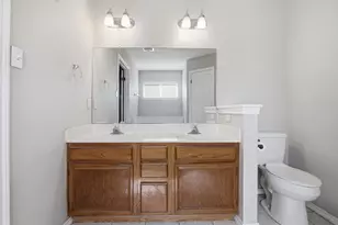2106 Logan Dr, Round Rock, TX 78664 - Photo 11
