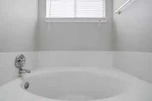 2106 Logan Dr, Round Rock, TX 78664 - Photo 11