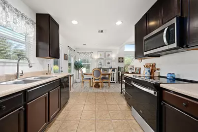 18610 Mammoth Cave Boulevard, Pflugerville, TX 78660 - Photo 5