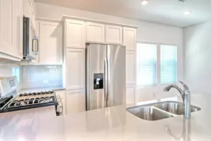 201 Rioja, Kyle, TX 78640 - Photo 5