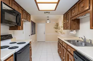 8216 Summer Side Dr, Austin, TX 78759 - Photo 11