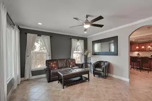 610 W N Loop Blvd, Austin, TX 78751 - Photo 9