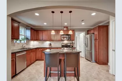 610 W North Loop Boulevard, Austin, TX 78751 - Photo 3