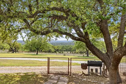 101 Crooked Oak Lane, Round Mountain, TX 78663 - Photo 31
