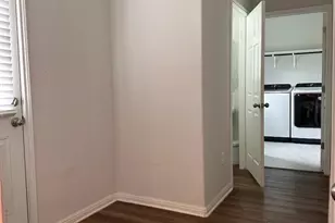 804 Goldilocks Ln, Austin, TX 78652 - Photo 11