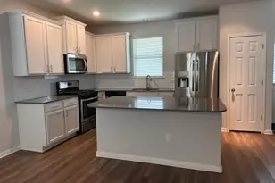 804 Goldilocks Ln, Austin, TX 78652 - Photo 3