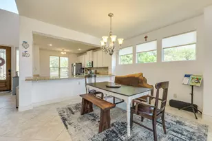 17517 Panorama Dr, Dripping Springs, TX 78620 - Photo 5