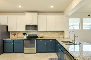 17517 Panorama Dr, Dripping Springs, TX 78620 - Photo 5