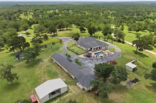 2936 Fm 1704, Elgin, TX 78621 - Photo 23
