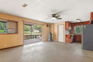 571 Pine Canyon Dr, Smithville, TX 78957 - Photo 15