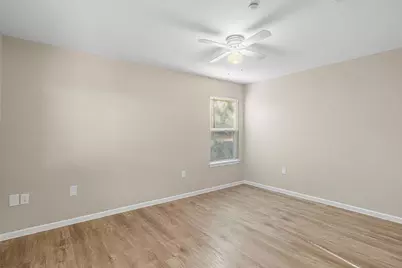 7307 Thannas Way, Austin, TX 78744 - Photo 15