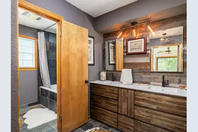 1045 Private Road 7005, Lexington, TX 78947 - Photo 17