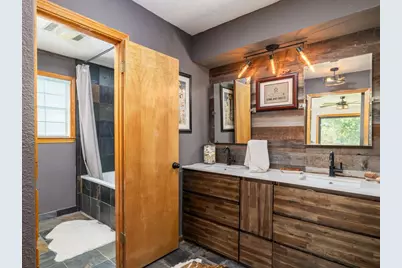 1045 Private Road 7005, Lexington, TX 78947 - Photo 17