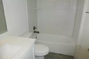 8201 Greyhawk Cv, Austin, TX 78744 - Photo 15