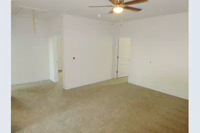 8201 Greyhawk Cove, Austin, TX 78744 - Photo 17