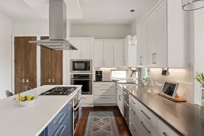 22 Margranita Crescent, Austin, TX 78703 - Photo 3