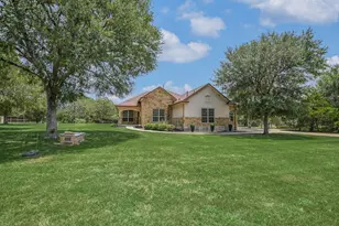107 Valley View Dr, Bastrop, TX 78602 - Photo 1