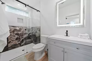 2216 Yellow Jacket Ln, Austin, TX 78741 - Photo 17