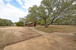 140 Barton Ranch Cir, Dripping Springs, TX 78620 - Photo 31