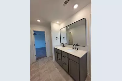 561 Pepperbark Loop, Buda, TX 78610 - Photo 7