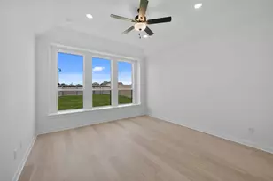 225 Pacific Grove Cir, Liberty Hill, TX 78642 - Photo 19